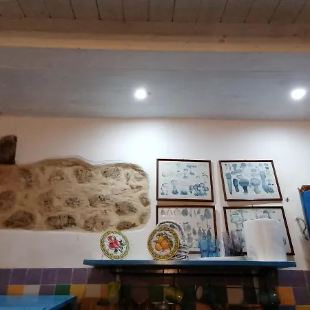 Il Cortiletto Di Via Minniti * Syrakuzy