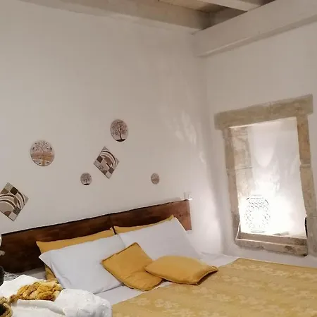Il Cortiletto Di Via Minniti לינה וארוחת בוקר