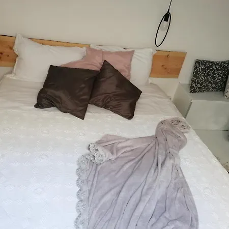 לינה וארוחת בוקר Il Cortiletto Di Via Minniti סירקוזה